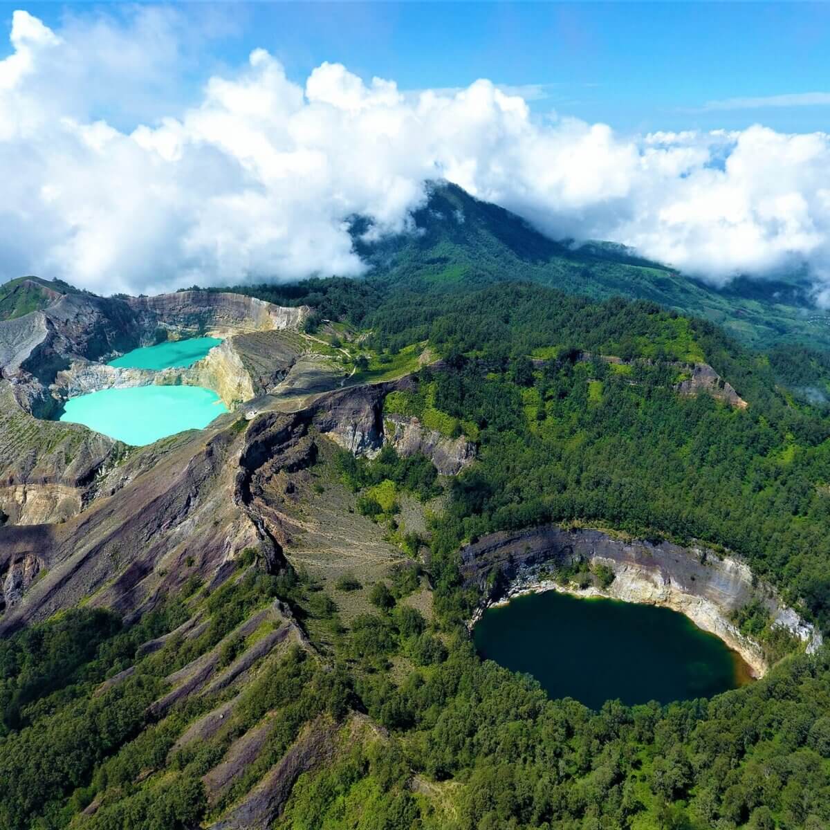Danau Kalimutu Flores